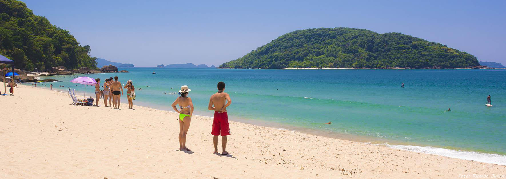 Ubatuba o verde é a cor que domina, nas amplas áreas tanto do mar quanto da Mata Atlântica